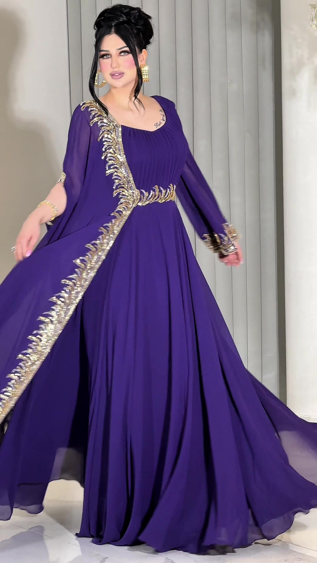 Evening dress - الصورة 2