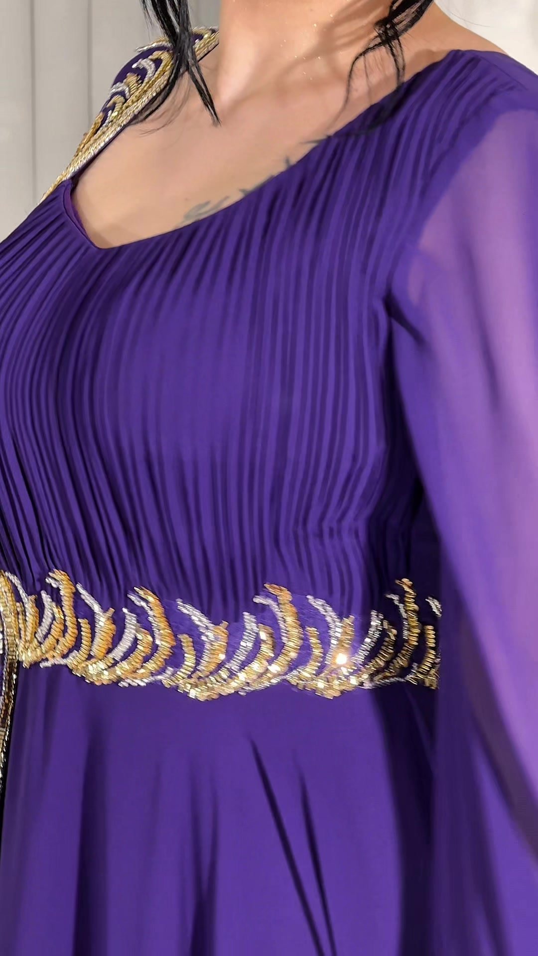 Evening dress - الصورة 5