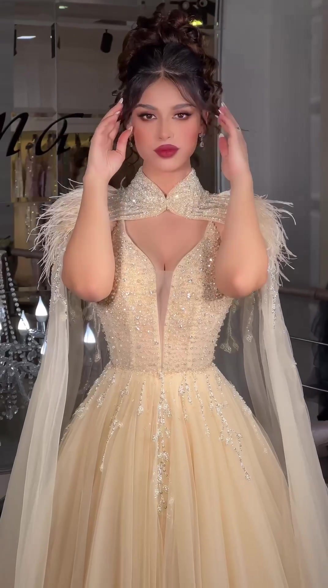 Evening dress - الصورة 3