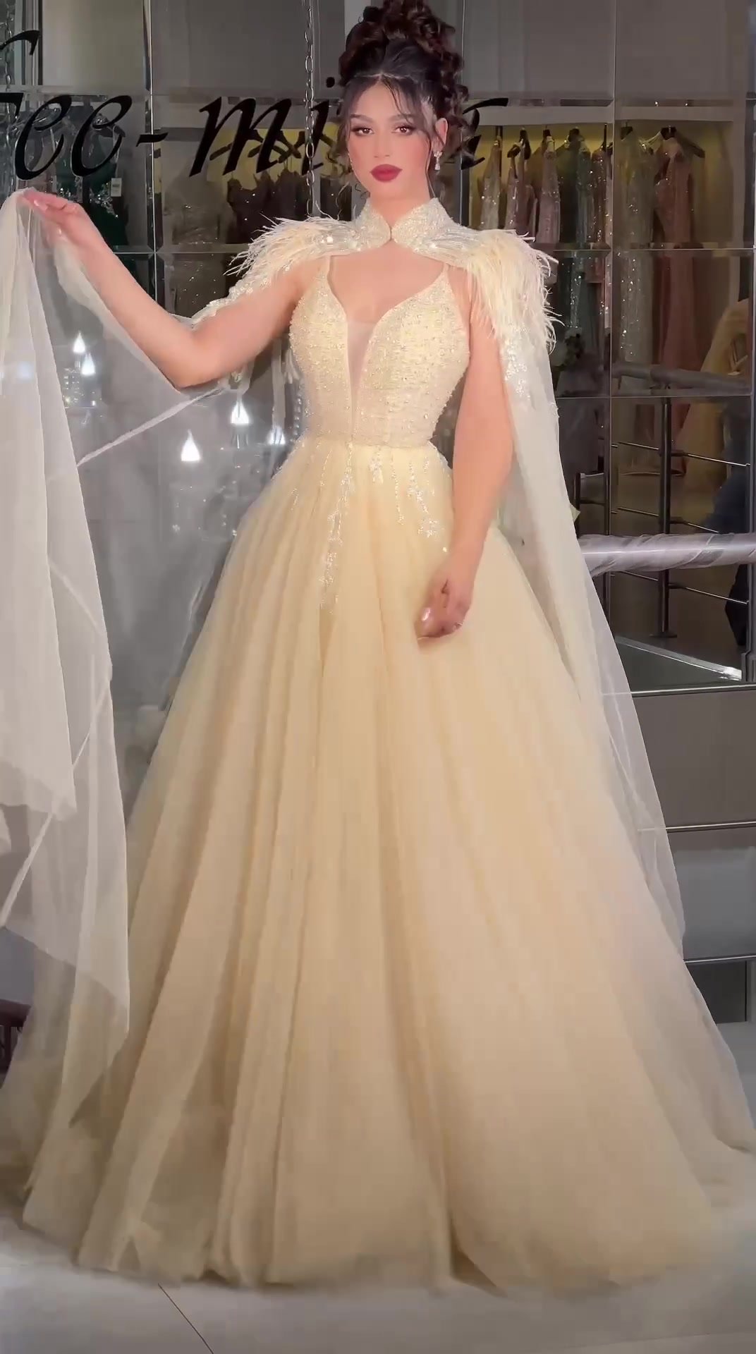 Evening dress - الصورة 2