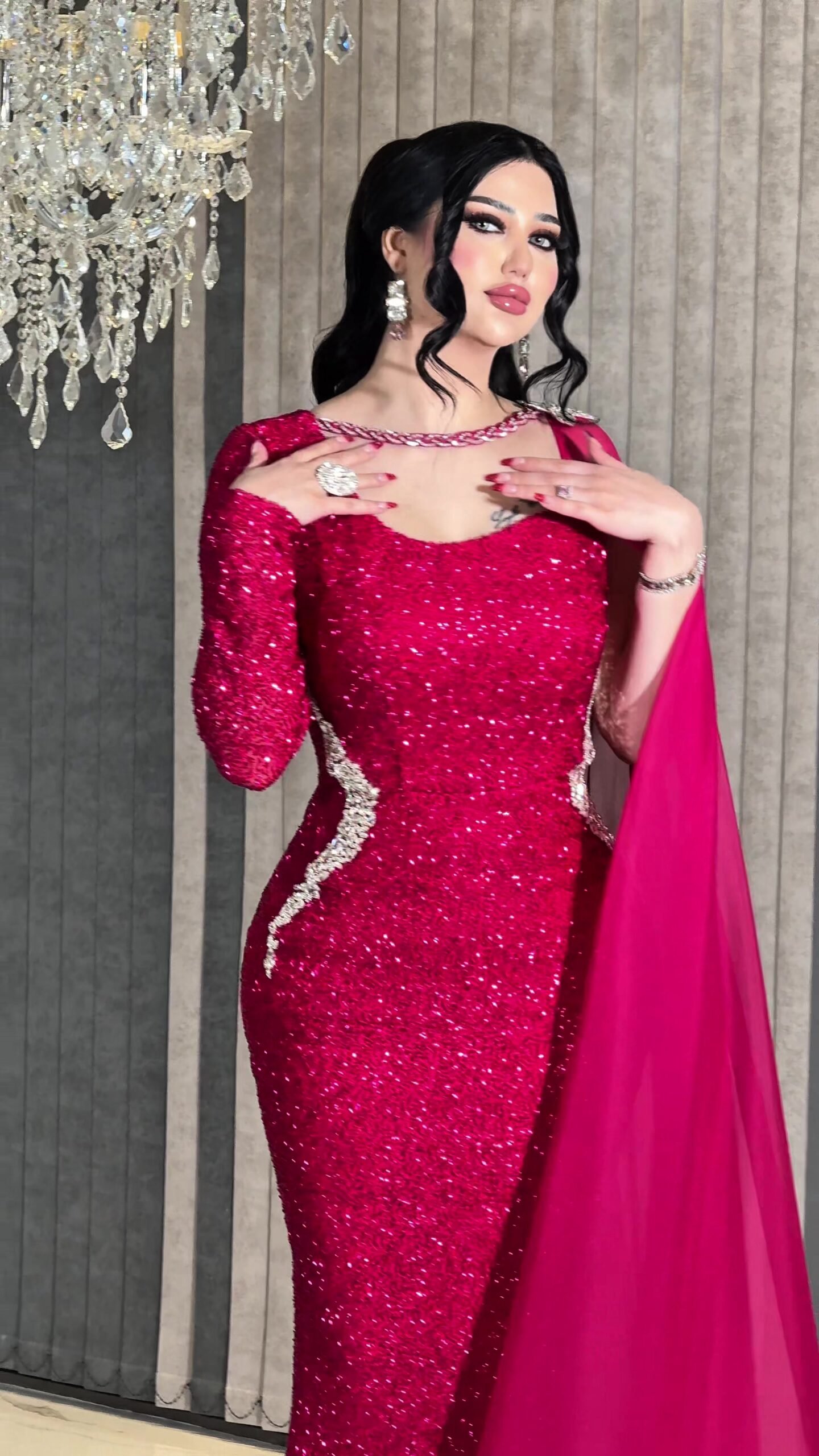 Evening dress - الصورة 2