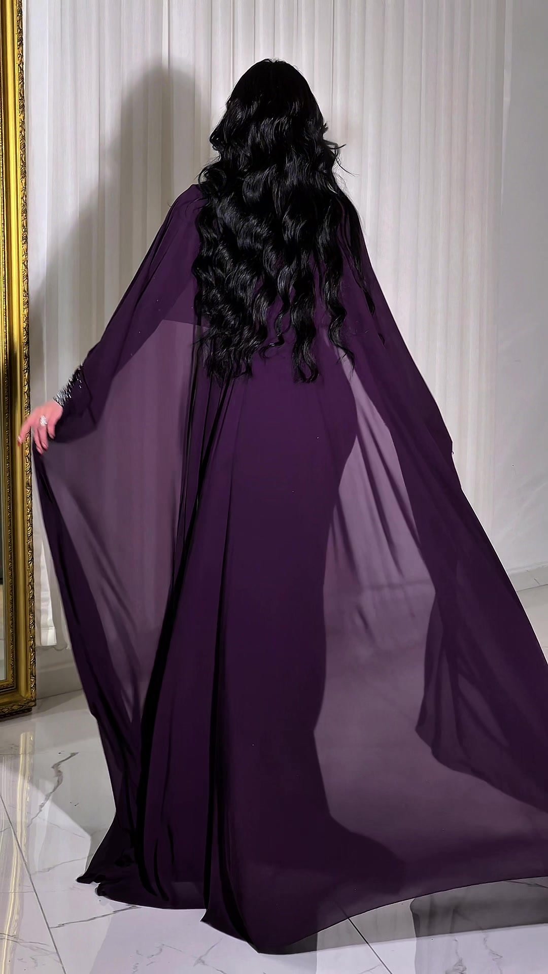 Evening dress - الصورة 3