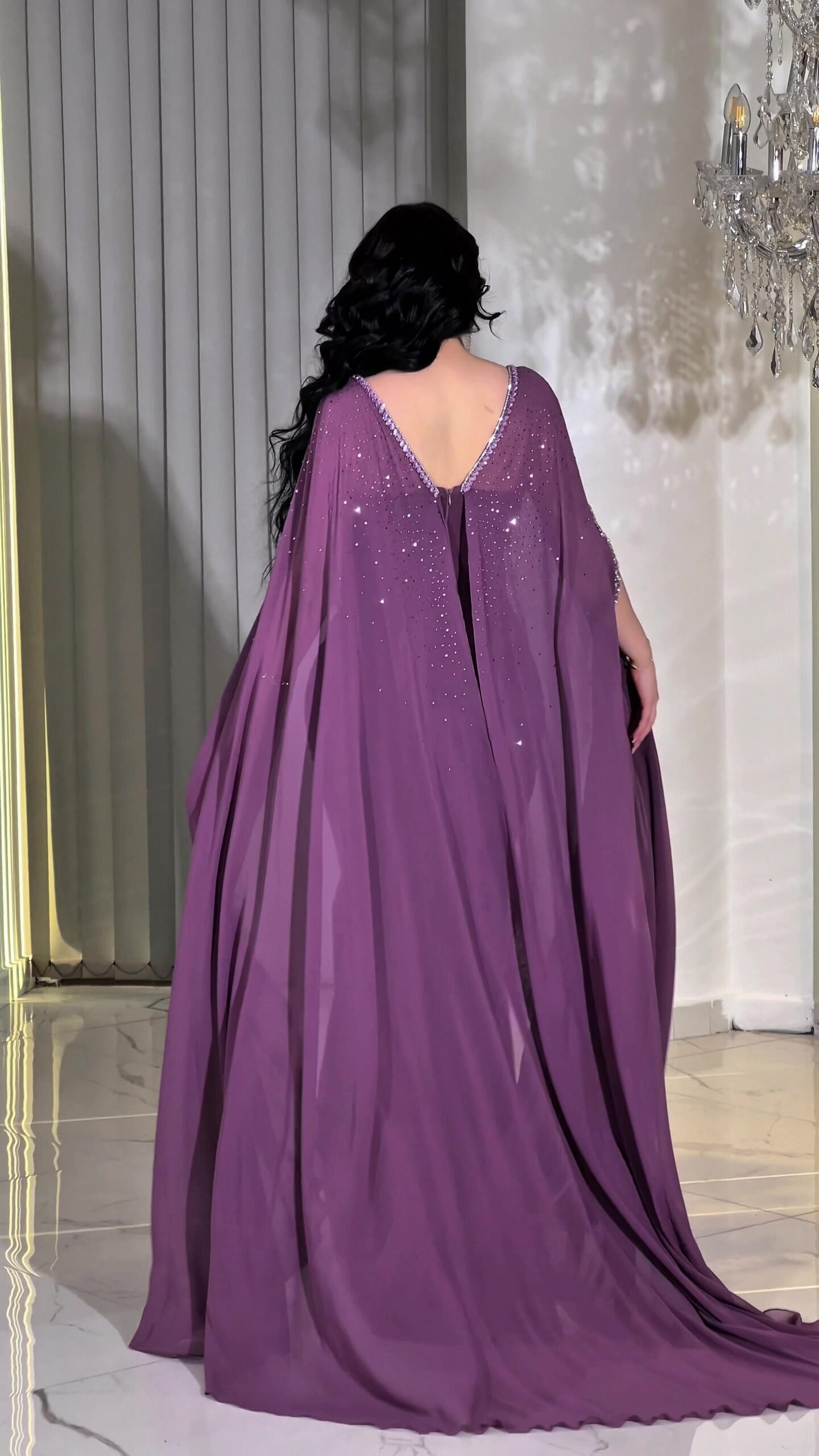 Evening dress - الصورة 5