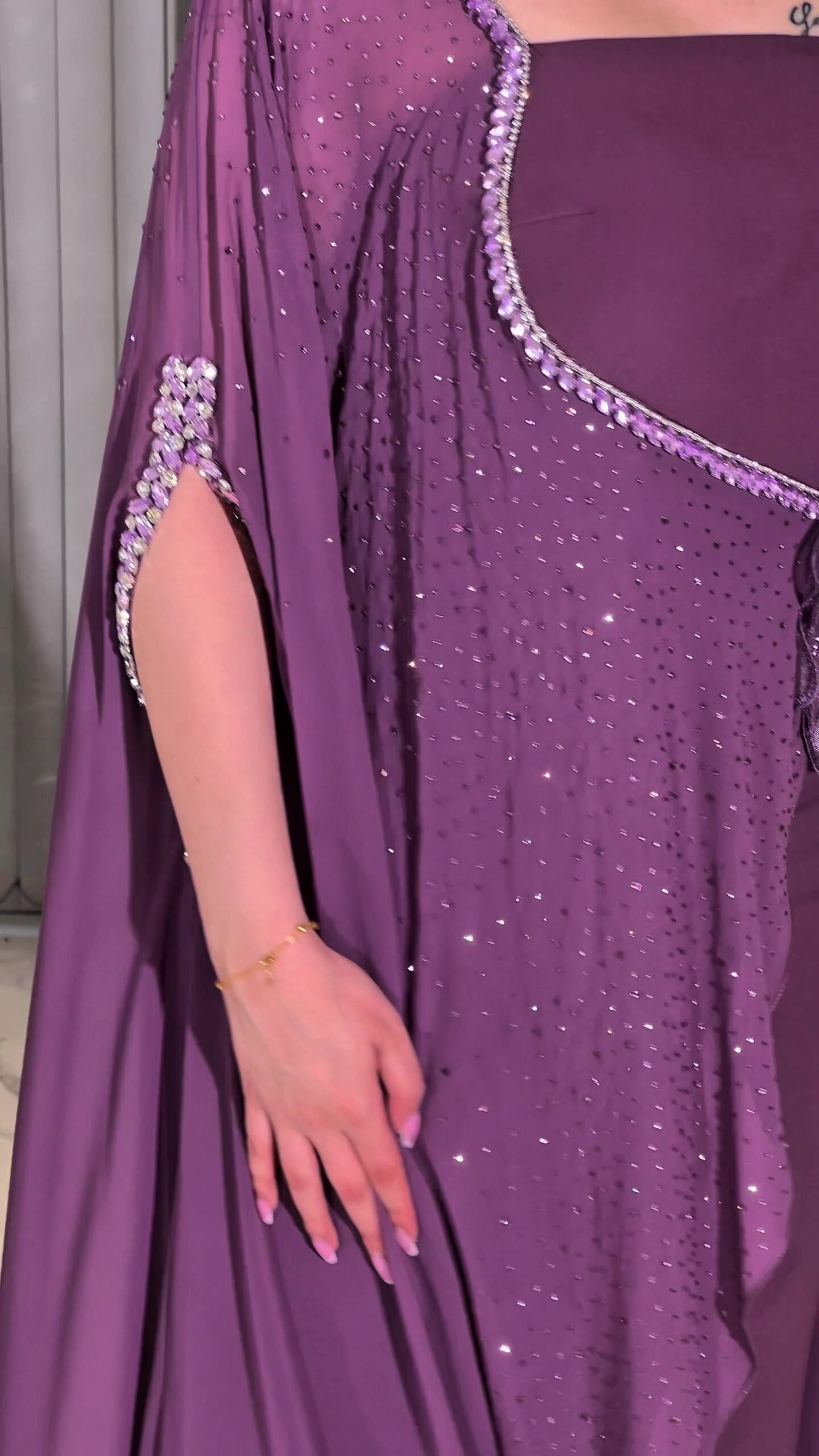 Evening dress - الصورة 3