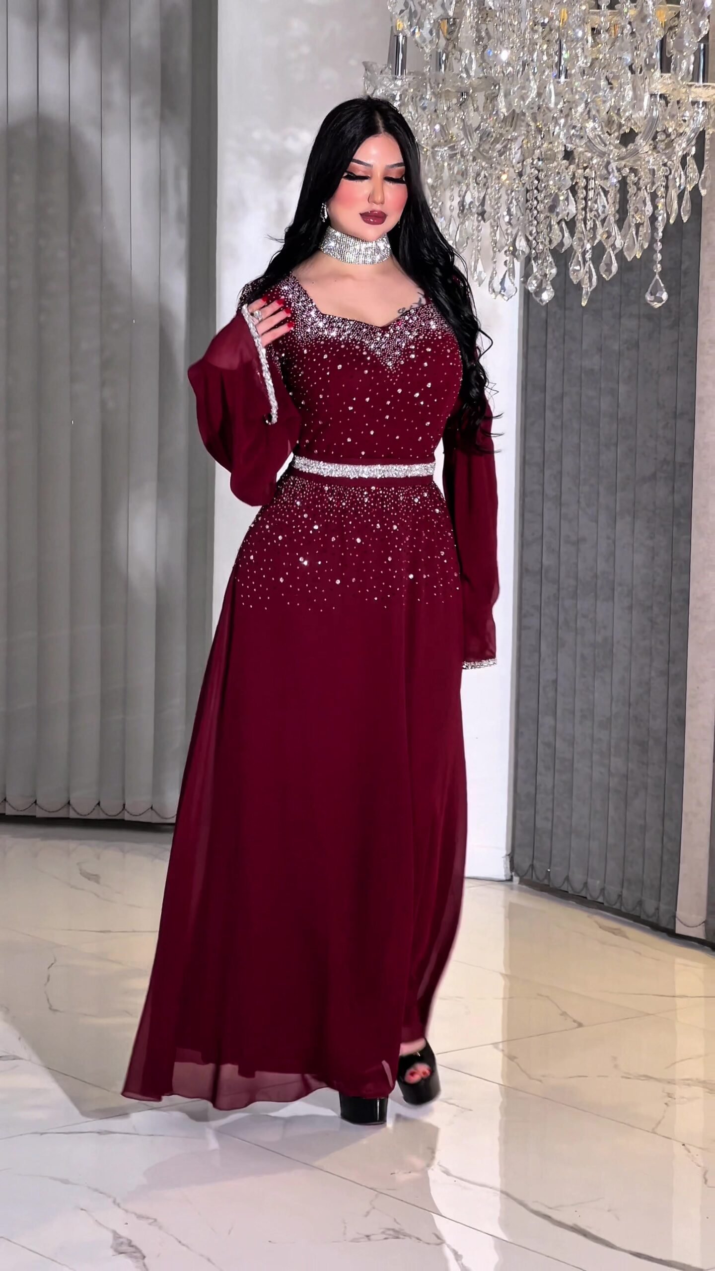 Evening dress - الصورة 6