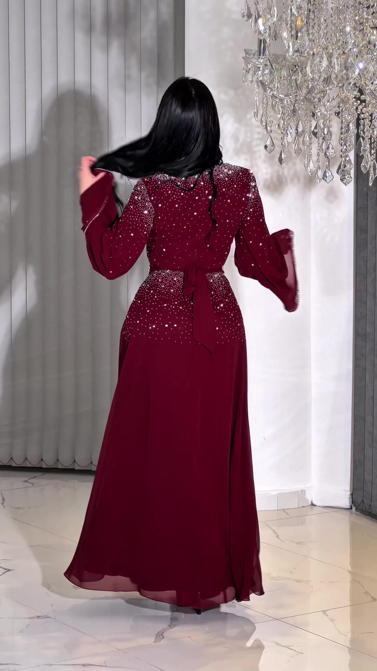 Evening dress - الصورة 2