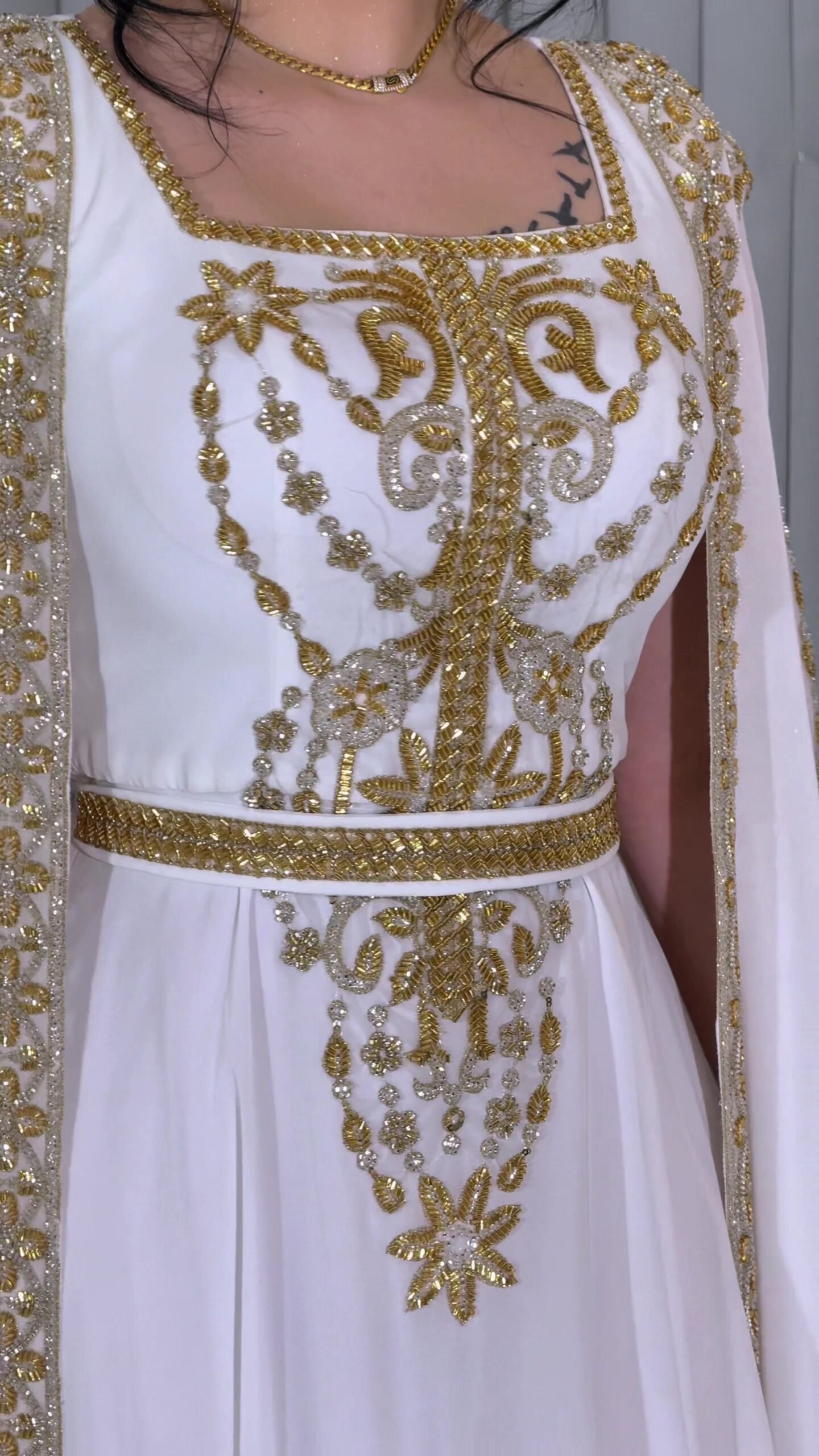 Evening dress - الصورة 4