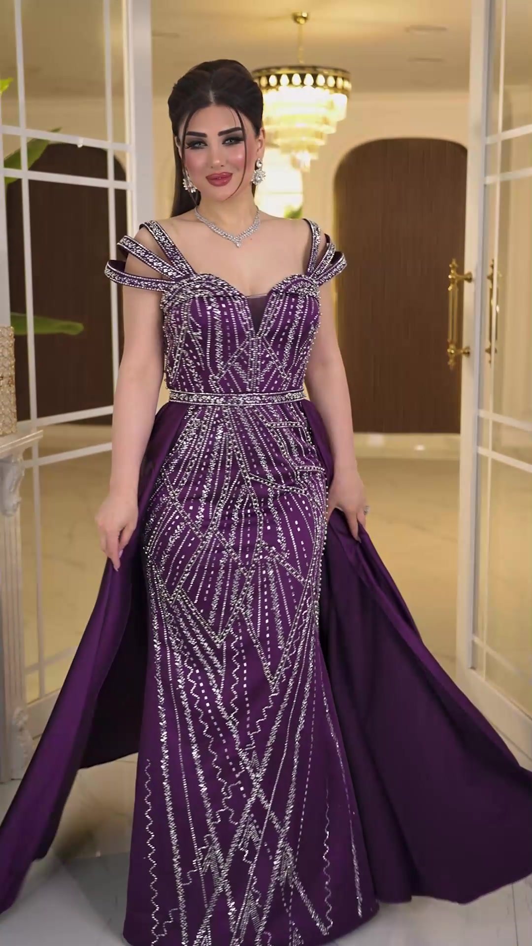 Evening dress - الصورة 4